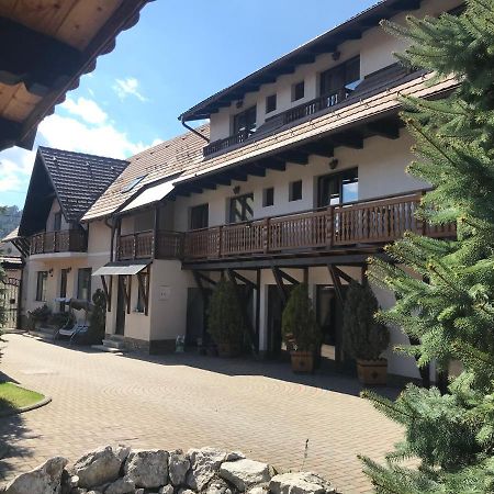 Pensiunea Haiduc Sacele Brasov 외부 사진